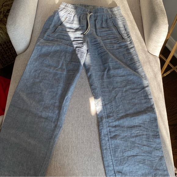 Athleta Cabo Wide-leg pants in chambray, size 10 - Picture 2 of 4